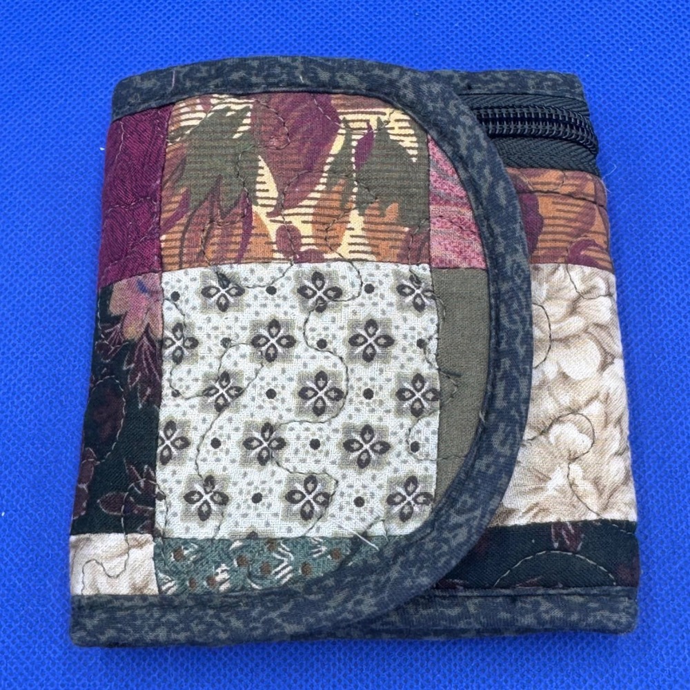 Donna Sharp Wallet Quilted Patchwork Zip Pocket C… - image 1